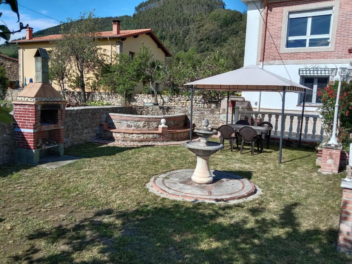Vivienda Turistica Volvere Santiurde de Toranzo Eksteriør bilde